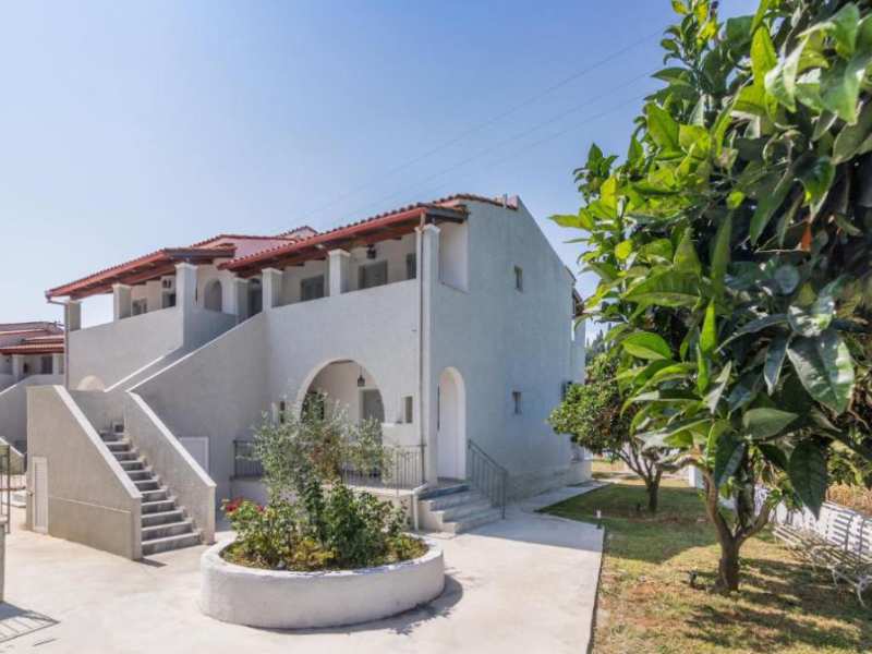 THE FLOWER GARDEN (PARTENZE DA BARI E BRINDISI CON TRAGHETTO)